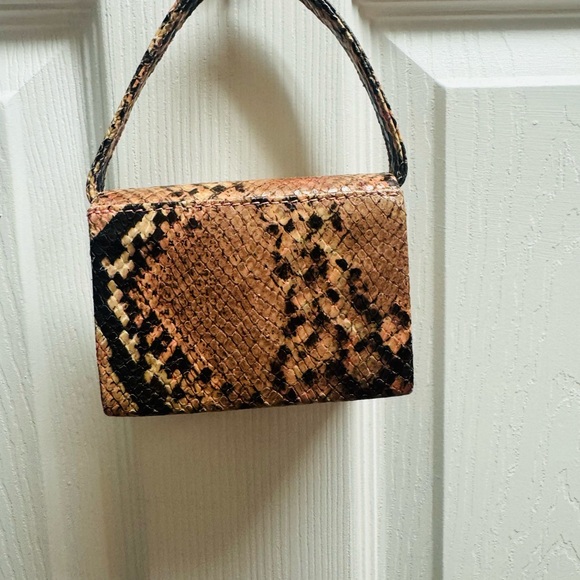 Snakeskin Pattern Tan and Black Women's Bag By Judith Jack - Picture 3 of 10
